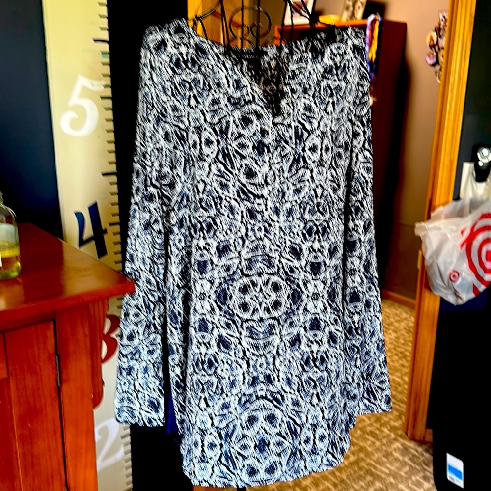 Color Block Long Sleeve Shirt